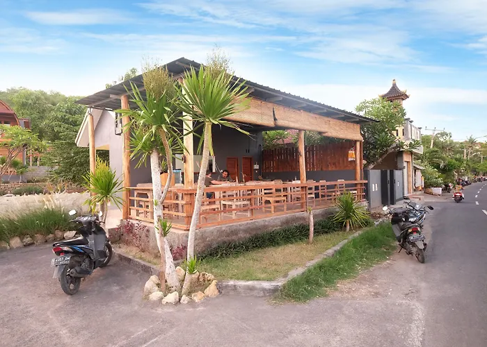 假日公园 Adara Huts 3*
