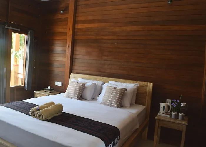Adara Huts